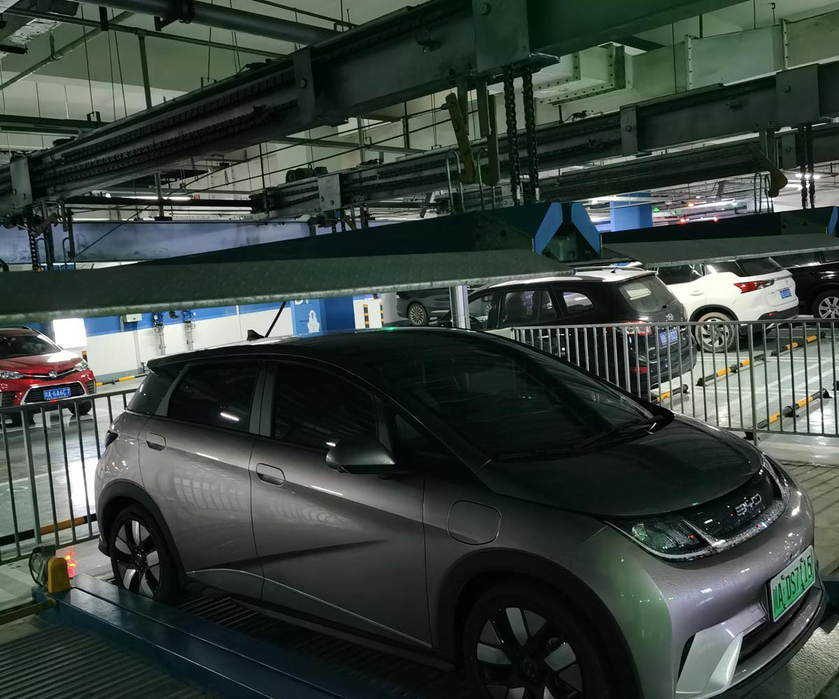機(jī)械車位簡(jiǎn)約而不簡(jiǎn)單