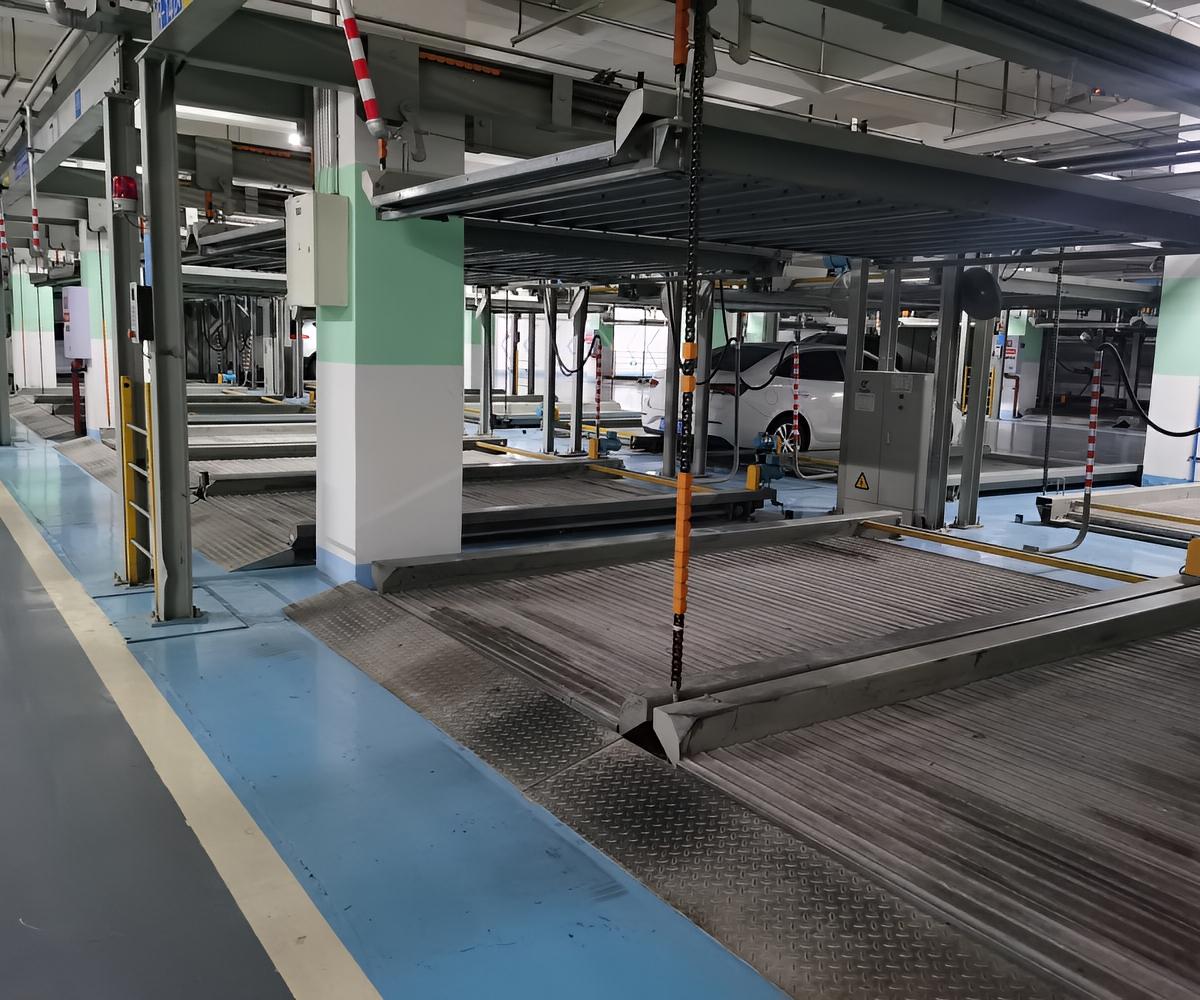 前鋒立體車庫(kù)租賃新選擇左右移動(dòng)立體停車全方位解析