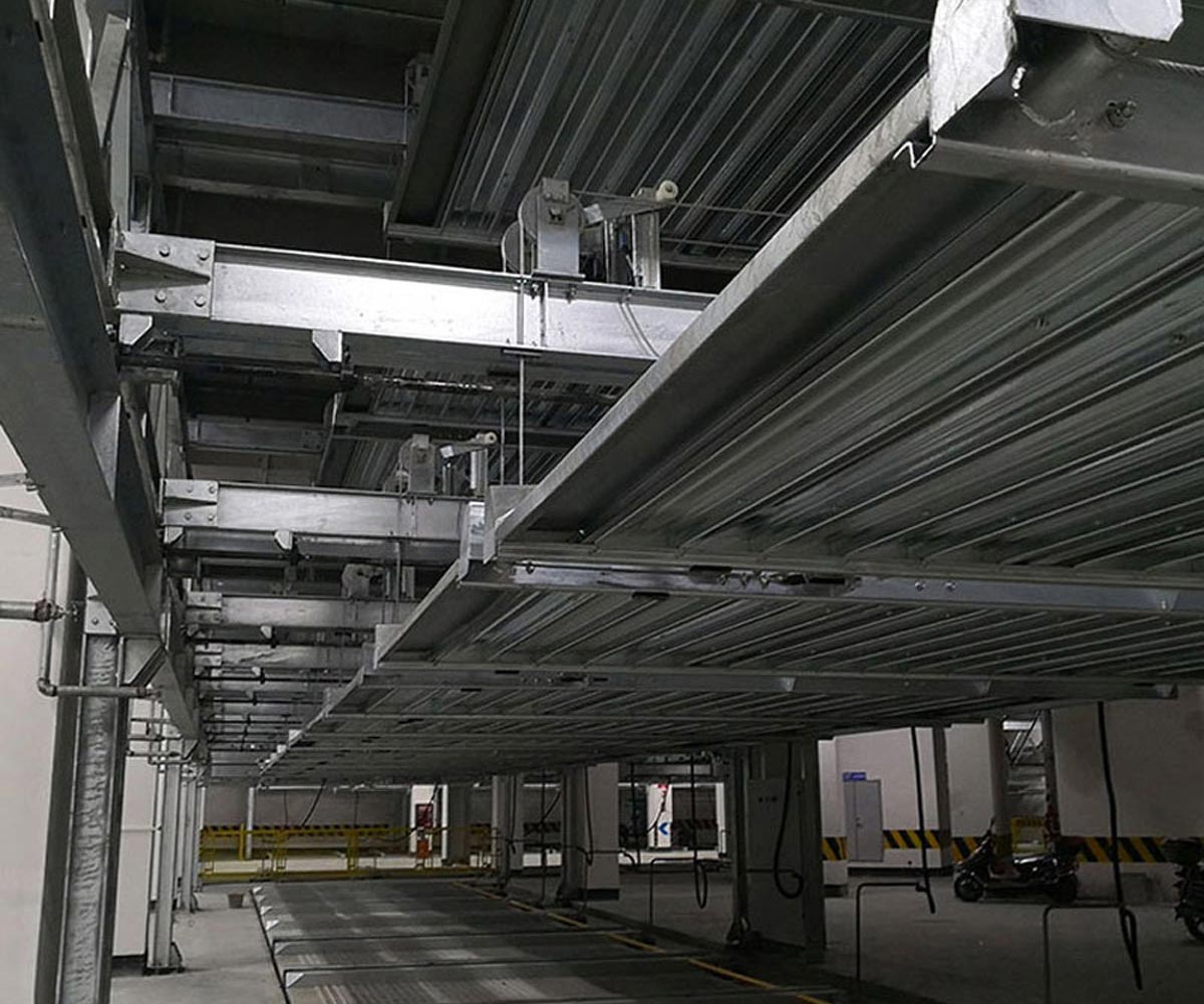雙層升降平移式機(jī)械立體停車(chē)設(shè)備價(jià)格.jpg